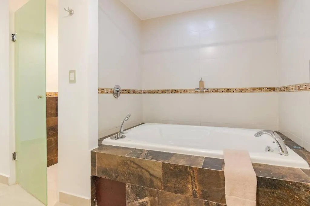 Encantadora Suite Super Amplia En Colibri Playa Del Carmen Apartment