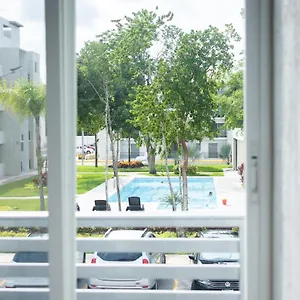 Depto 2 Rec. Con Vista A La Piscina En C. Privada Playa del Carmen